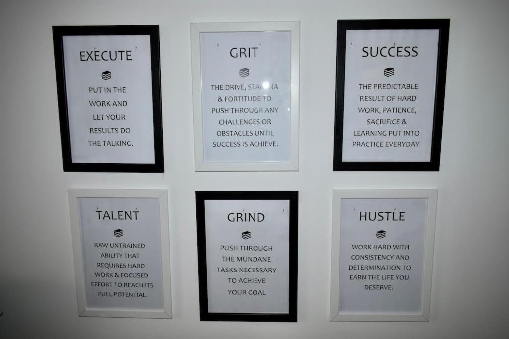 Tottenham Hotspurs Stays At The Gascoigne Suite Londra Exterior foto
